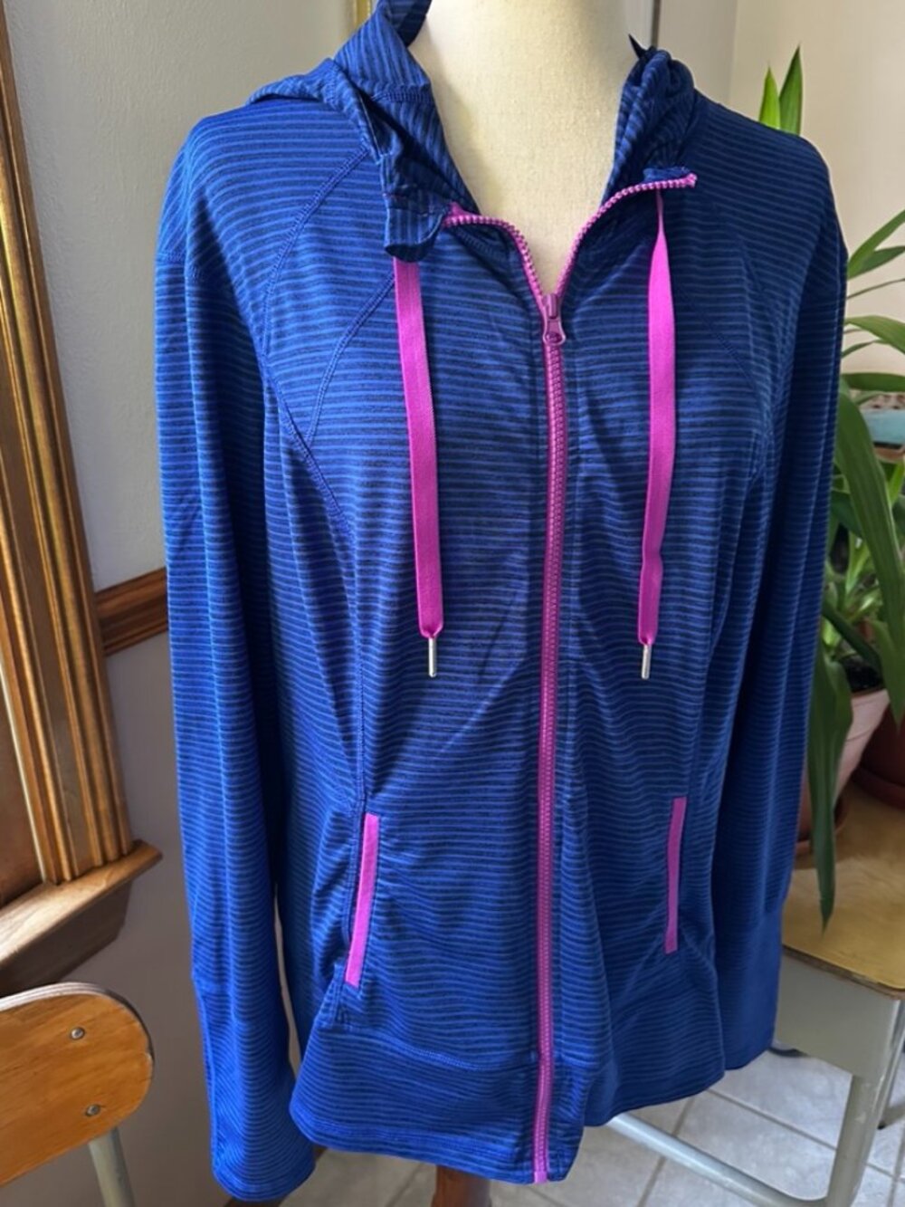 Lukka Full Zip Athletic Hoodie, Lightweight Activewear Jacket, Blue Stripes, XXL